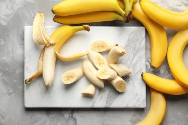 Eat bananas in the morning with some food to lose weight