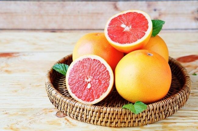 Pomelo fruit is very good for people who want to lose weight.