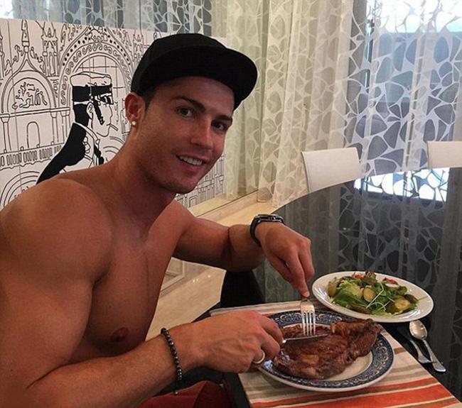 Overview of Ronaldo's three main meals menu