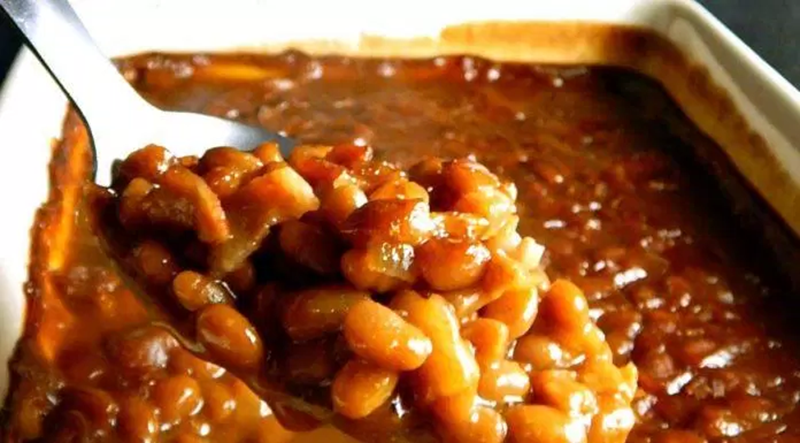 Make your own healthy baked beans