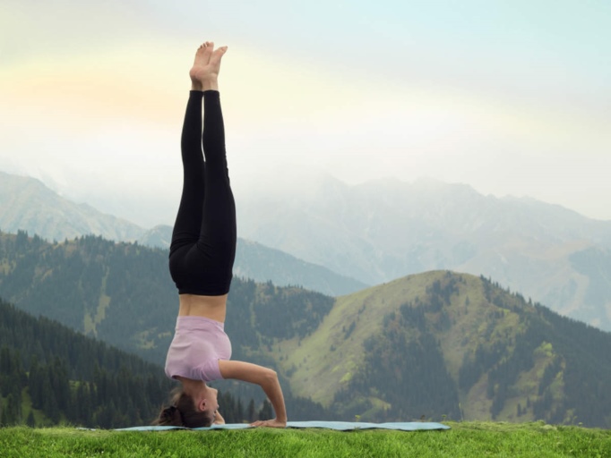 Headstand poses yoga: Benefits and the right way to exercise